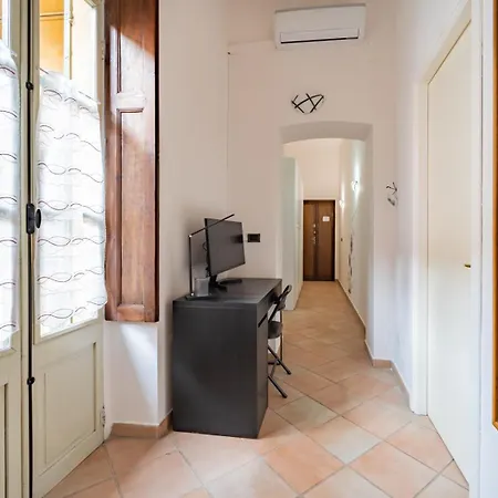 La Terrazza In Centro Storico - Free Wifi & Ac 사비갈리노